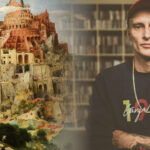 Kolaż przedstawiający Wieżę Babel i mężczyznę w czapce, stojącego na tle półki z płytami.